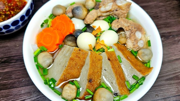 Must-Try Noodles in Vietnam: Top 5 Iconic Dishes You Can’t Miss!