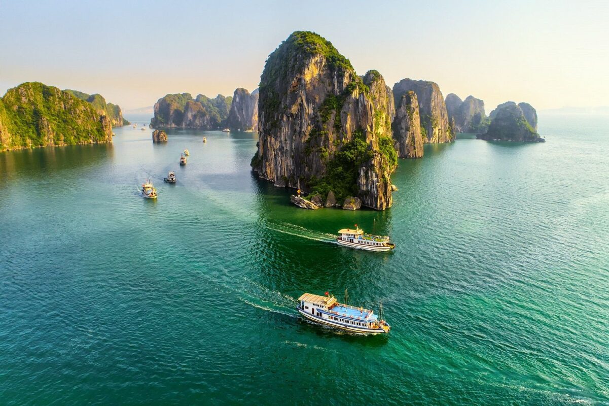 Ha-Long-Bay-banner