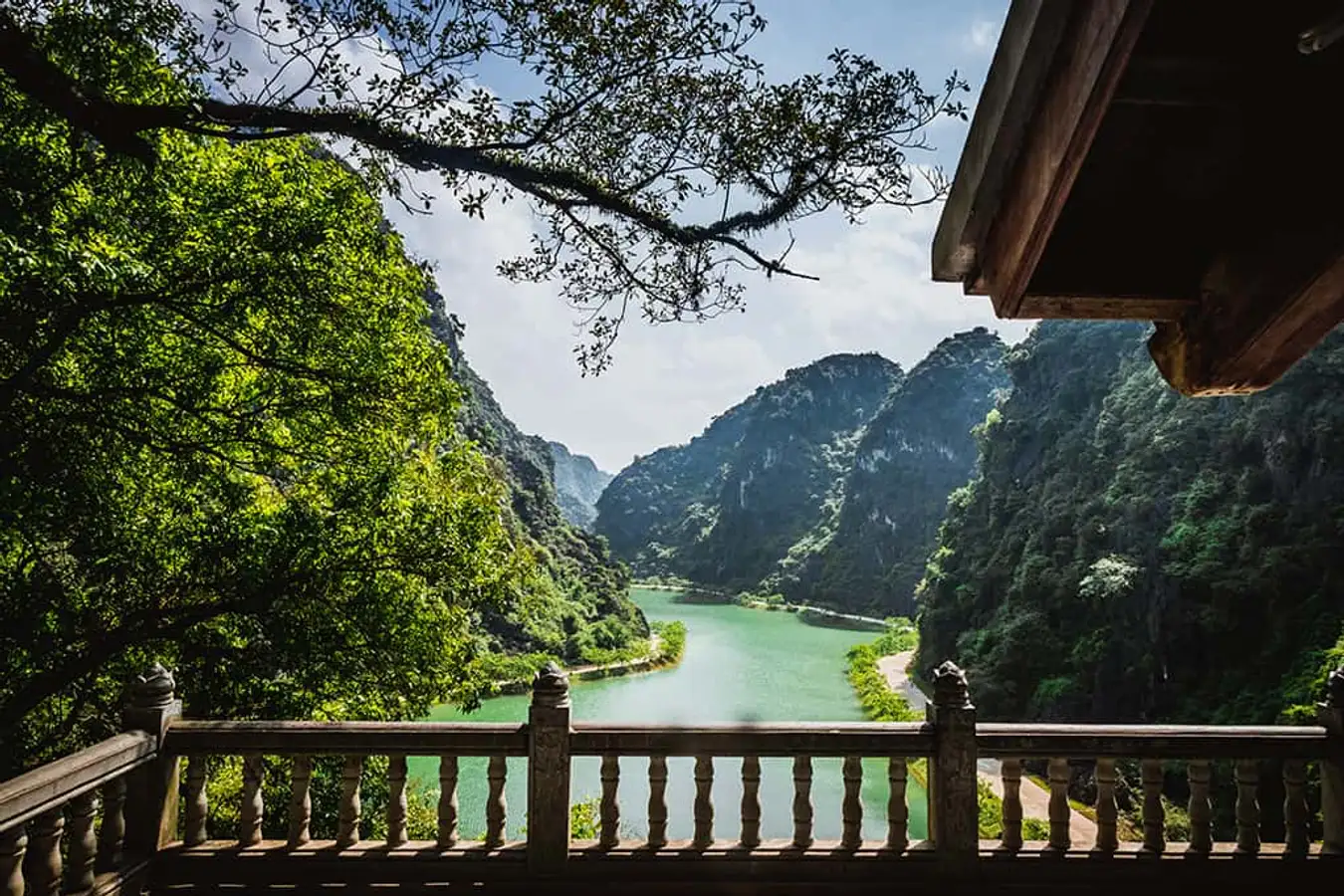Tuyet Tinh Coc – The Timeless Beauty Hidden in Ninh Binh